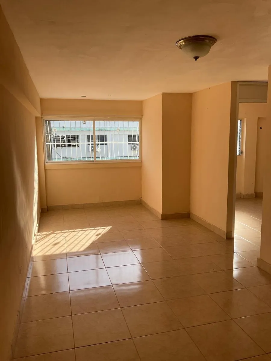 Se alquila apartamento en PH Armonia